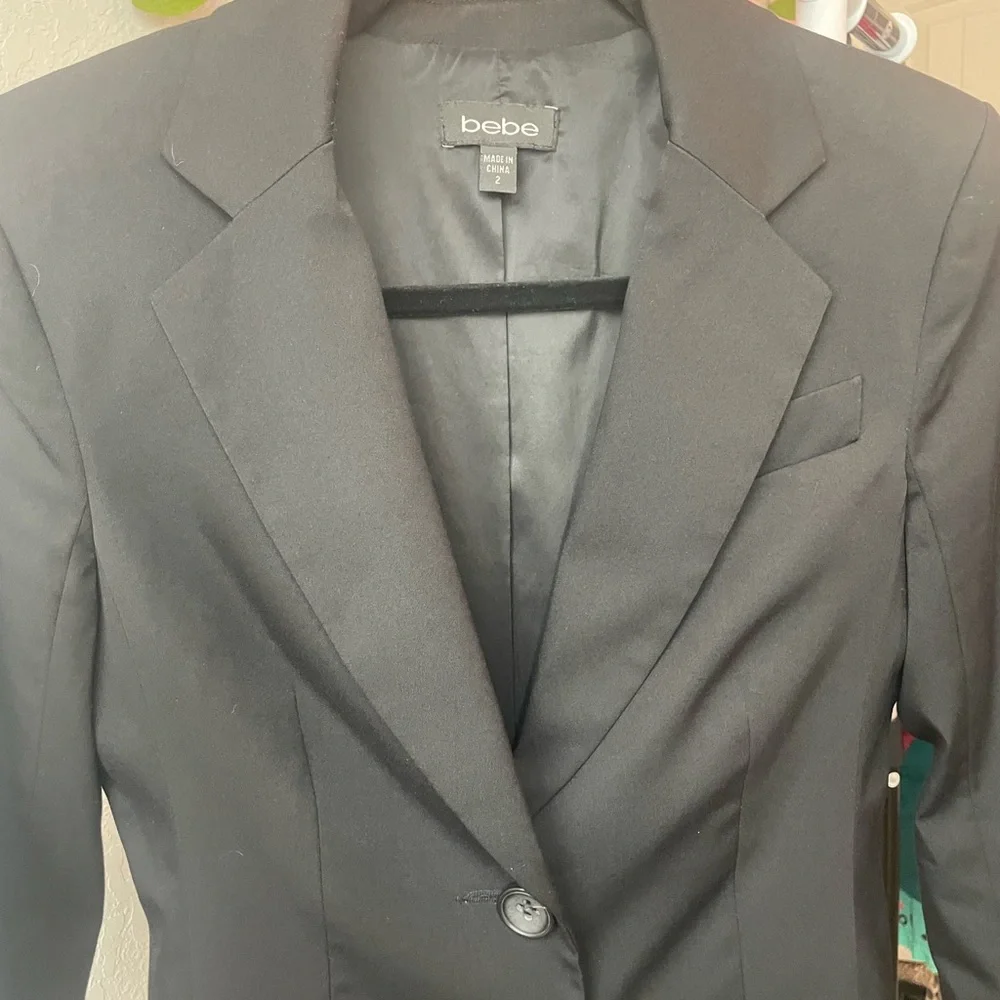 Bebe Classic Black 2 Button Suit Jacket - Picture 4 of 6